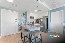Fireworks View King Bedroom Penthouse w/Kitchen