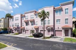 Pet-Friendly Resort Townhome, (Vista Cay) - Image 2
