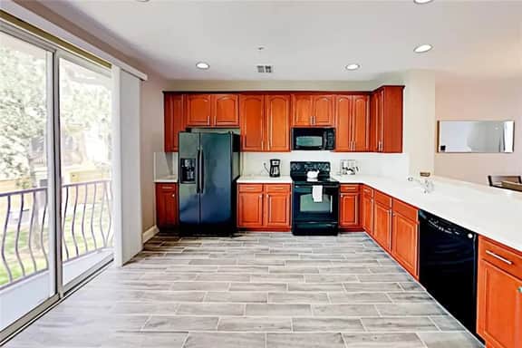 Pet-Friendly Resort Townhome, (Vista Cay) - Image 5